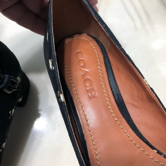Coach black Ankle Strap Pump With Prairie Print floral chunky heel - Picture 14 of 16